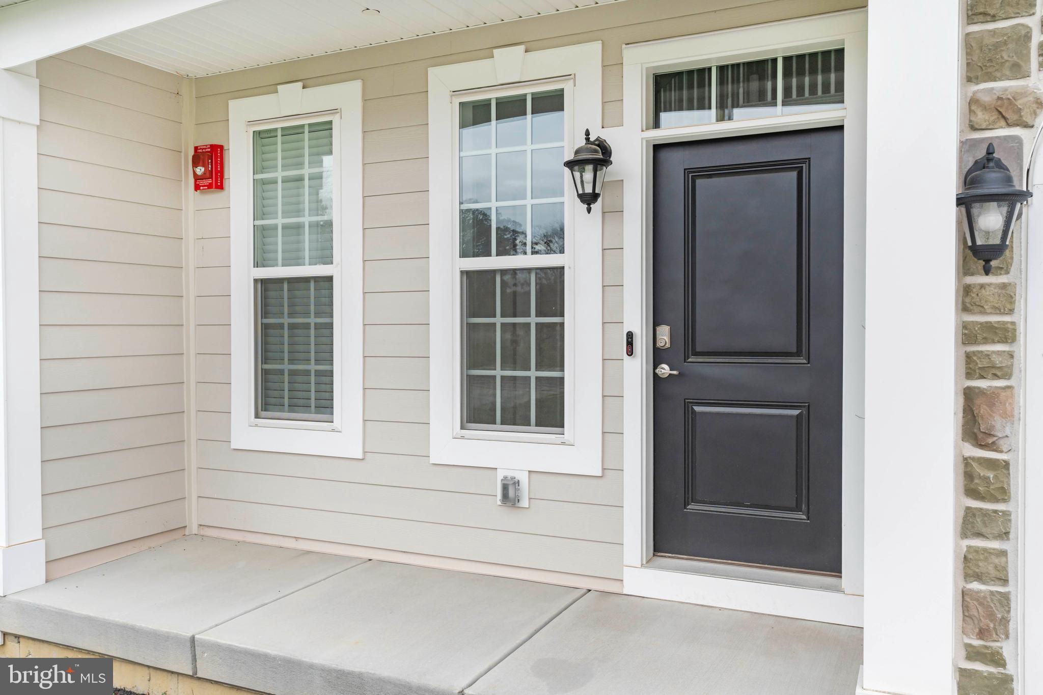 513 Valley Road Newark, DE 19711 - Photo 2 of 55 Front porch