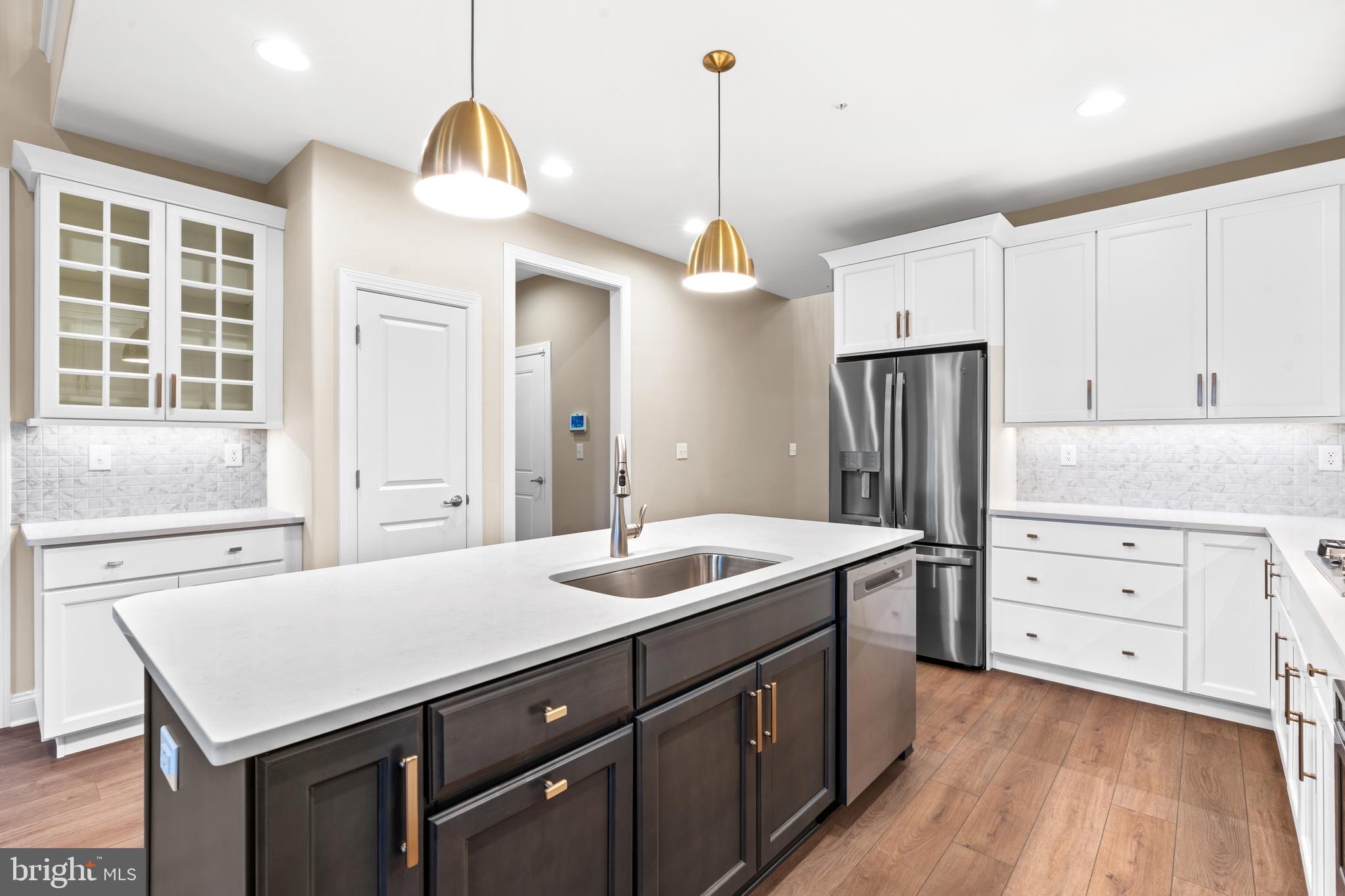 513 Valley Road Newark, DE 19711 - Photo 10 of 55 Gourmet Kitchen with center island