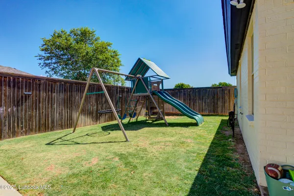 $2,600 | 5512 103rd Street, Lubbock, TX 79424