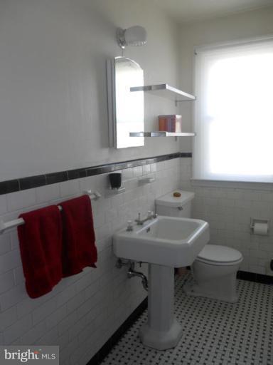 1206 Overbrook Road Baltimore, MD 21239 - Photo 18 of 20 Bath #1