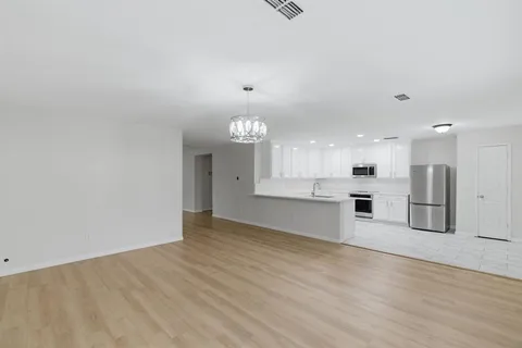 $525,000 | 512 Darlene Trail, Euless, TX 76039