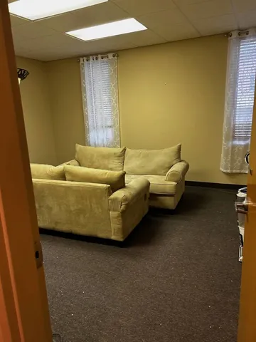 $11 | 1820 North Sterling Avenue, Peoria, IL 61604