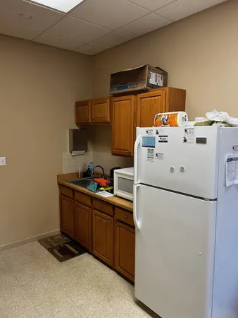 $11 | 1820 North Sterling Avenue, Peoria, IL 61604