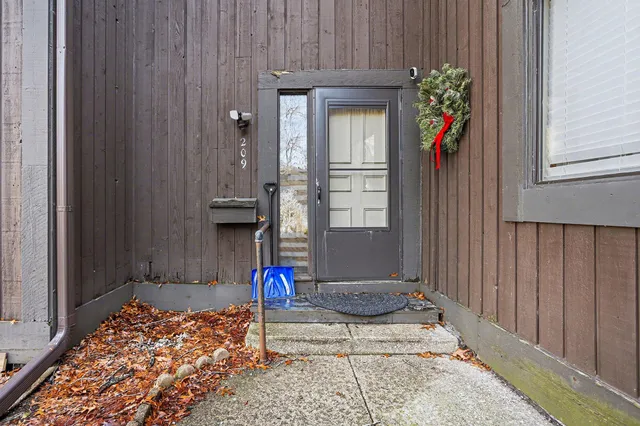 $155,000 | 209 Paisley Court, Kalamazoo, MI 49006