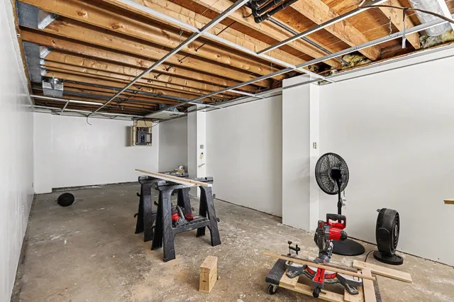 $155,000 | 209 Paisley Court, Kalamazoo, MI 49006