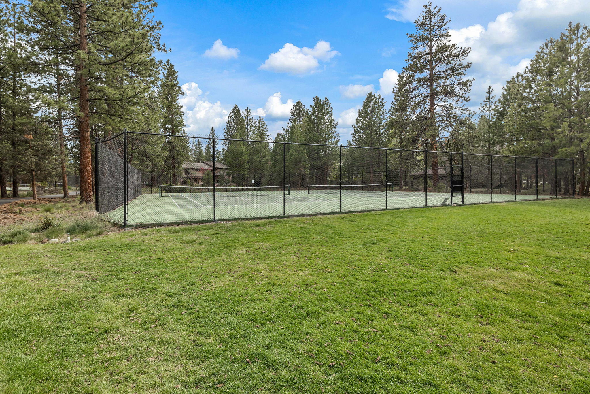 61095 River Bluff Trail Bend, OR 97702 - Photo 70 of 75 web_2022_05_26_sunrise_village_amenities