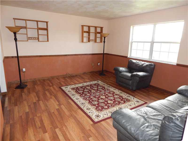 528 Horne Run Road Amity, PA 15311 - Photo 9 of 22 Living Room.