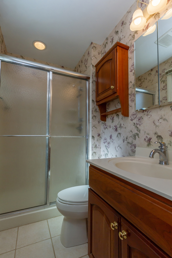511 Lisa Road West Dundee, IL 60118 - Photo 14 of 25