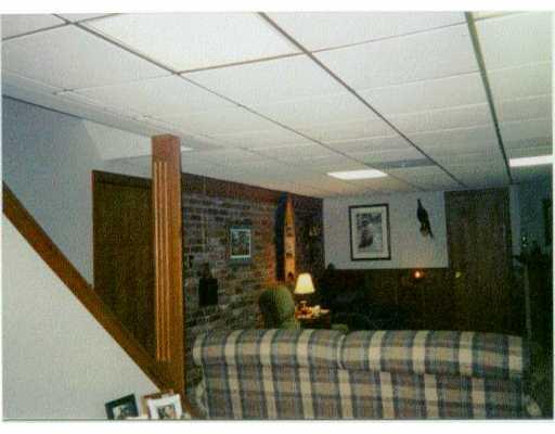 13139 Ridge Road North Huntingdon, PA 15642 - Photo 5 of 8 Gallery Image 5