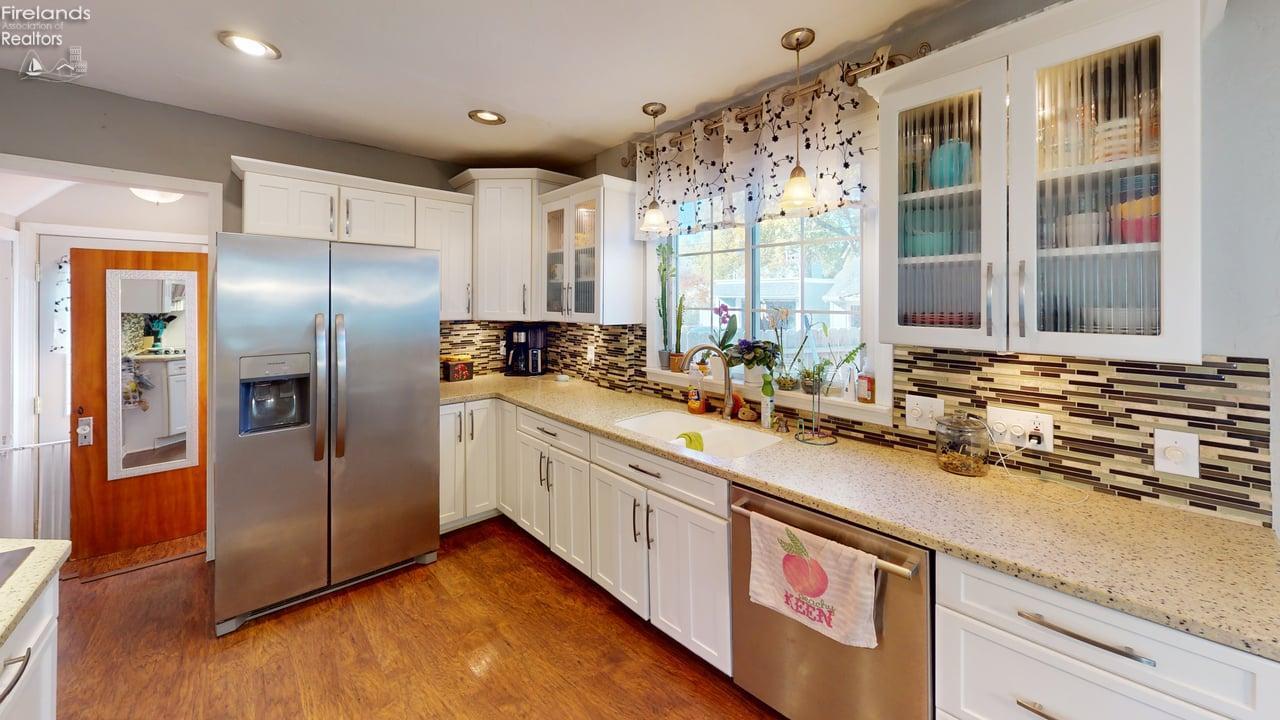 2927 Sherbrooke Road Toledo, OH 43606 - Photo 12 of 25 Gallery Image 12