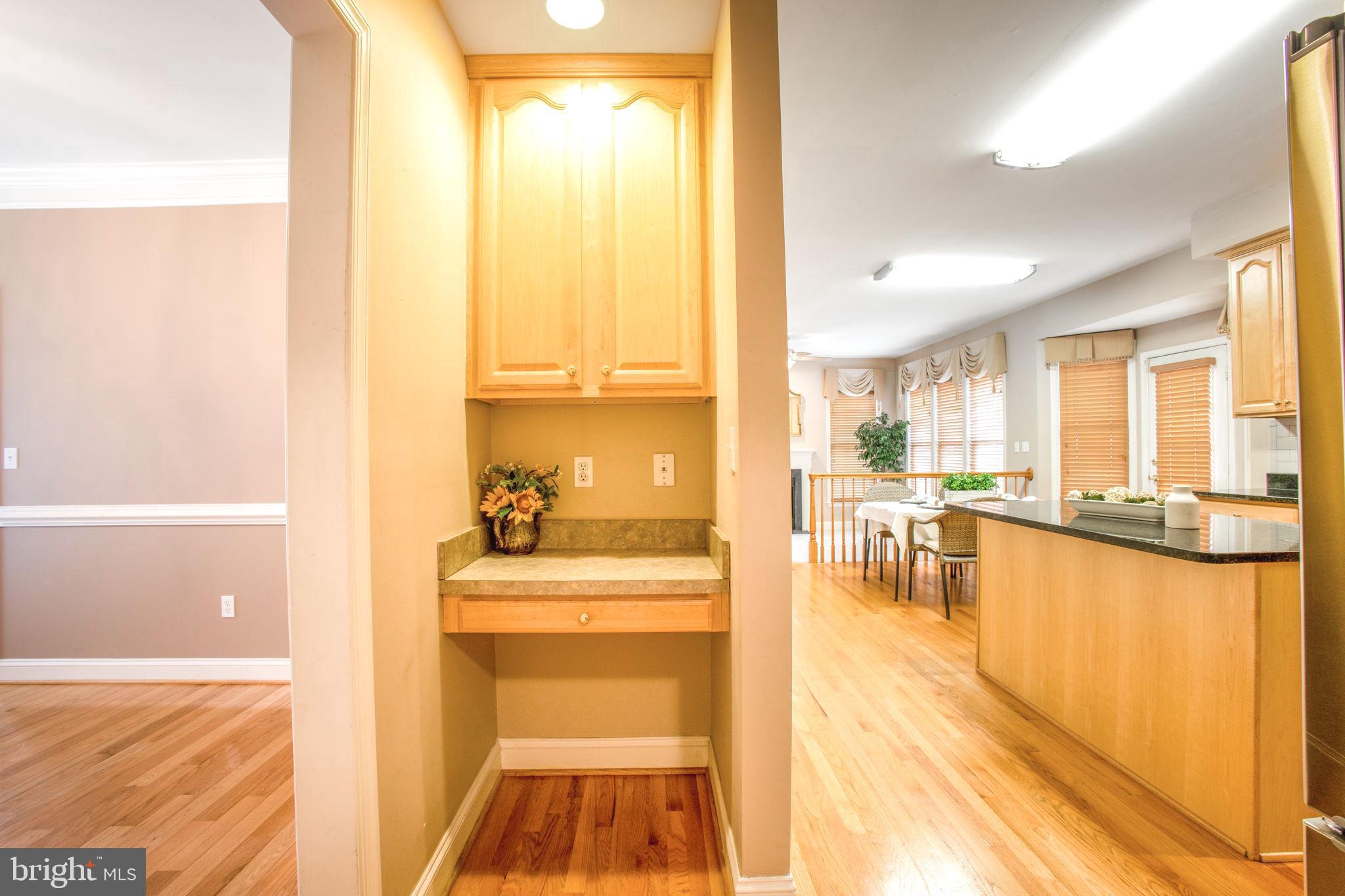 6801 Martin Road Columbia, MD 21044 - Photo 17 of 94 Gallery Image 17
