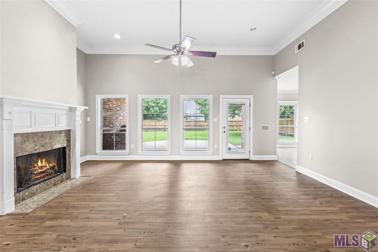 9237 Rue De Fluer Denham Springs, LA 70706 - Photo 3 of 21