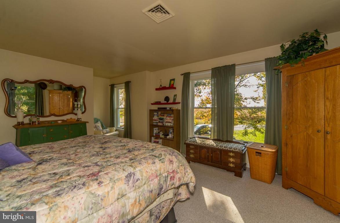 3 Oak Road Kirkwood, PA 17536 - Photo 22 of 33 a bed sitting in a spacious bedroom next to a window