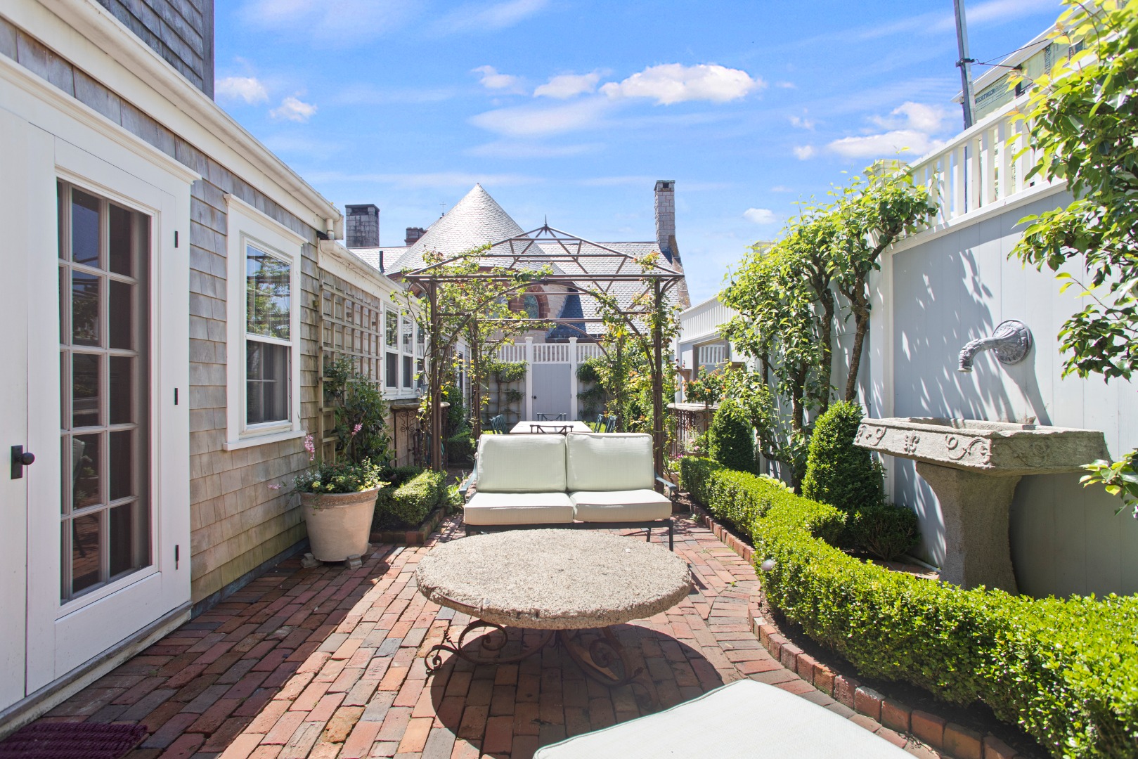19 Orange Street Nantucket, MA 02554 - Photo 64 of 85