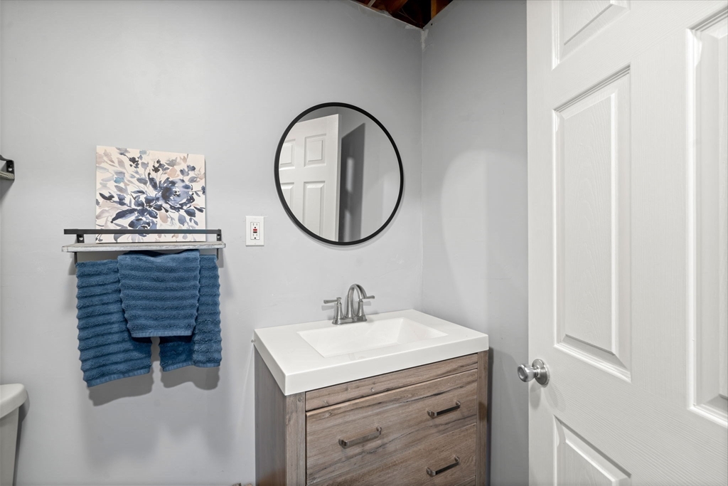 10 Gianna Drive Saugus, MA 01906 - Photo 25 of 35