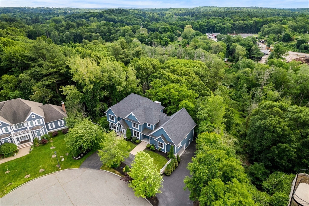 10 Gianna Drive Saugus, MA 01906 - Photo 3 of 35