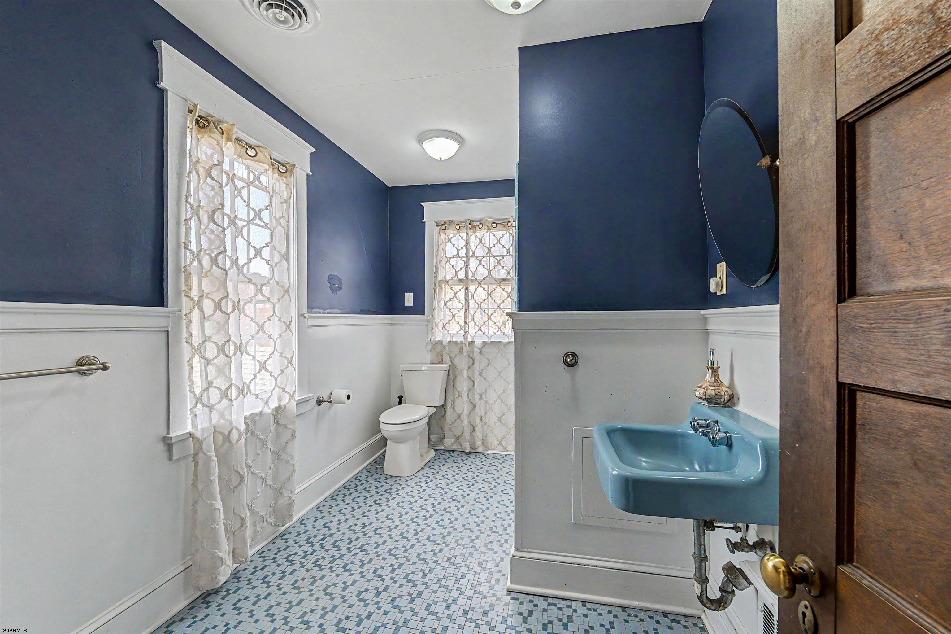 615 Shore Road Somers Point, NJ 08244 - Photo 25 of 33