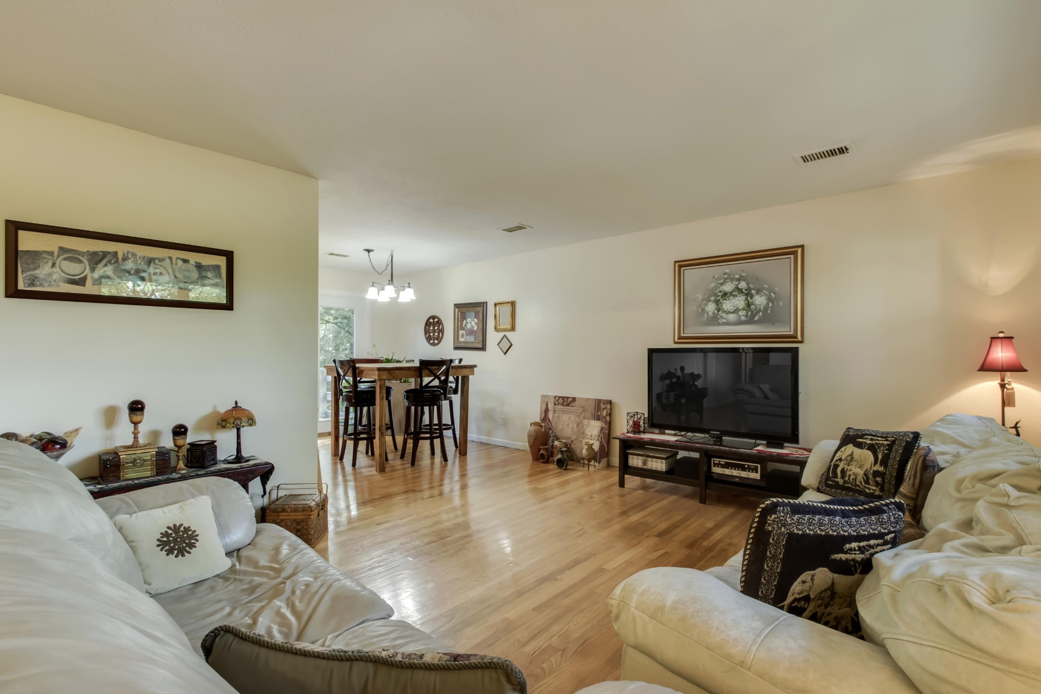 2213 Roundtree Road Knoxville, TN 37923 - Photo 5 of 31
