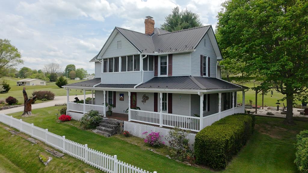 15537 Friendship Road Chilhowie, VA 24319 - Photo 1 of 70 Gallery Image 1