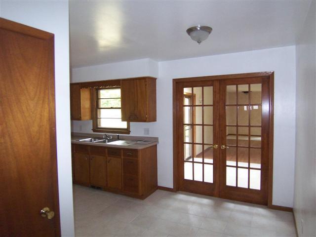 3015 Tower Road Clinton, IA 52732 - Photo 14 of 19 Gallery Image 14