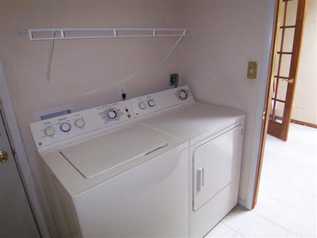3015 Tower Road Clinton, IA 52732 - Photo 17 of 19 Gallery Image 17