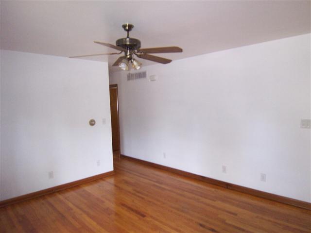 3015 Tower Road Clinton, IA 52732 - Photo 2 of 19 Gallery Image 2