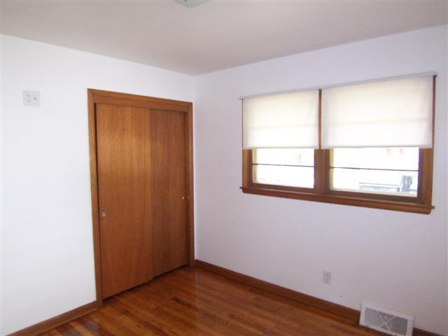 3015 Tower Road Clinton, IA 52732 - Photo 6 of 19 Gallery Image 6