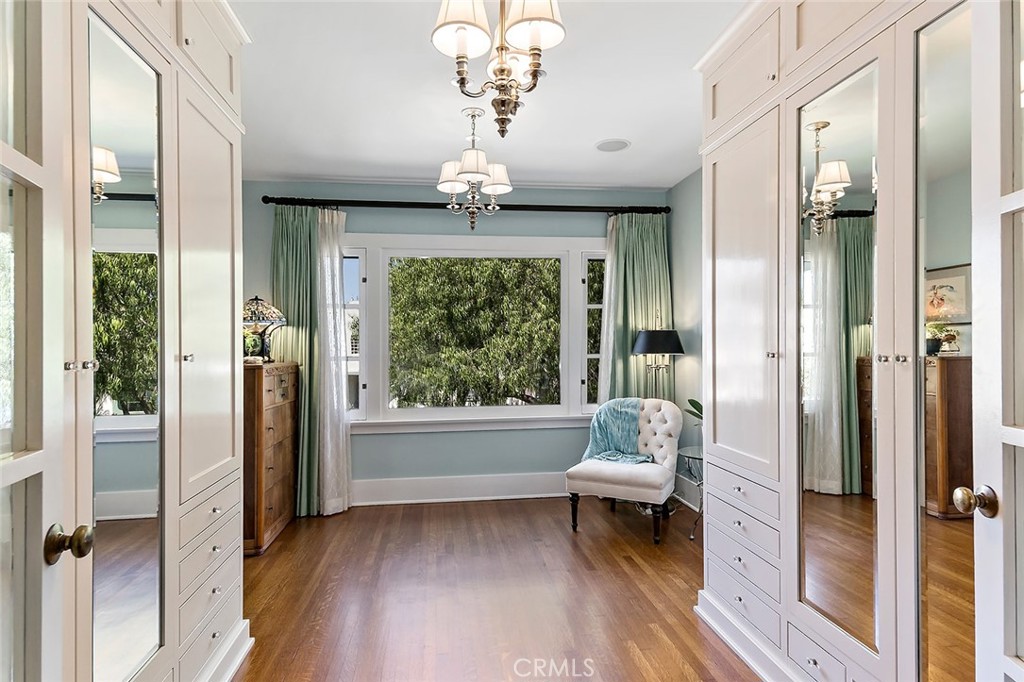 3216 2nd Street Long Beach, CA 90803 - Photo 34 of 62 a living room with furniture and a window