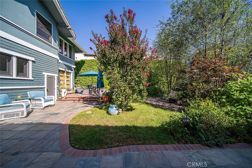 3216 2nd Street Long Beach, CA 90803 - Photo 41 of 62 a view of a house with backyard and sitting area