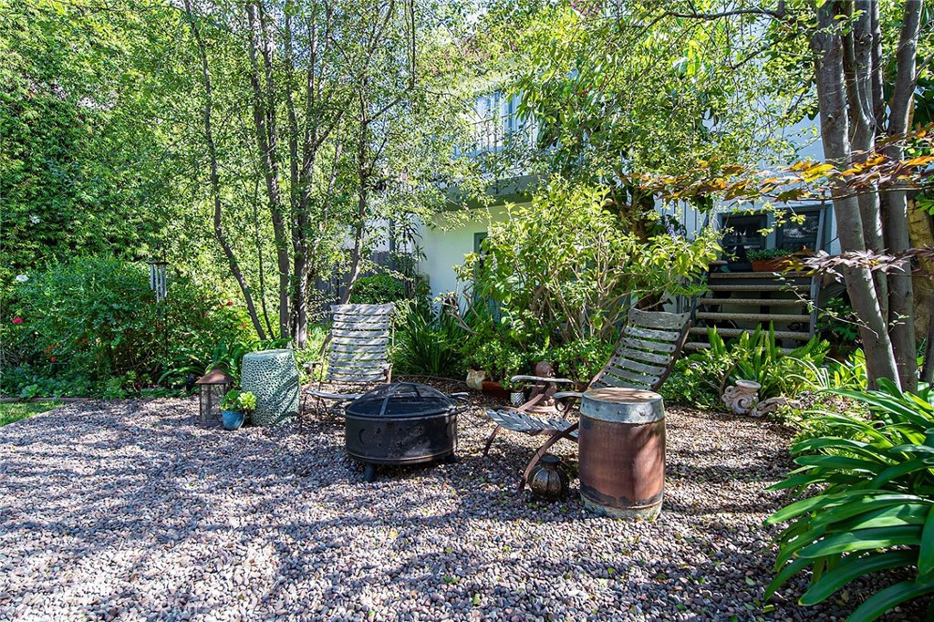 3216 2nd Street Long Beach, CA 90803 - Photo 42 of 62 Peaceful Zen garden with water feature!
