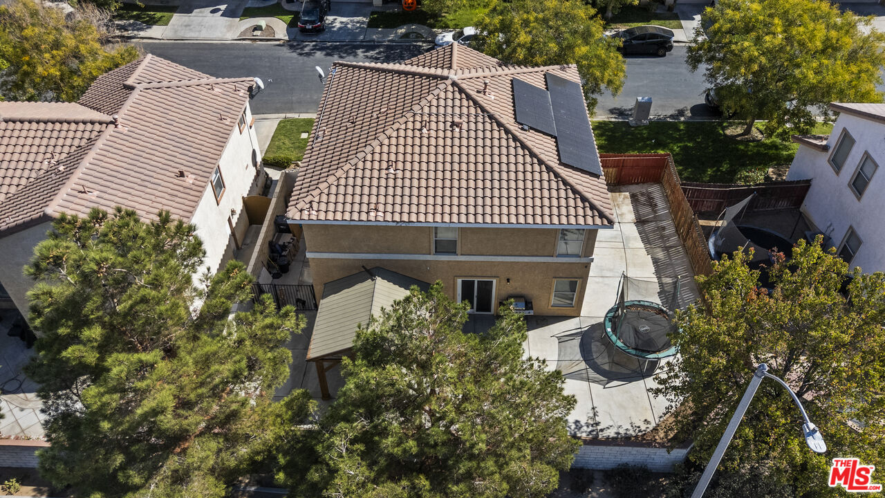 40335 Reata Road Palmdale, CA 93550 - Photo 35 of 37 a view of outdoor kitchen and patio