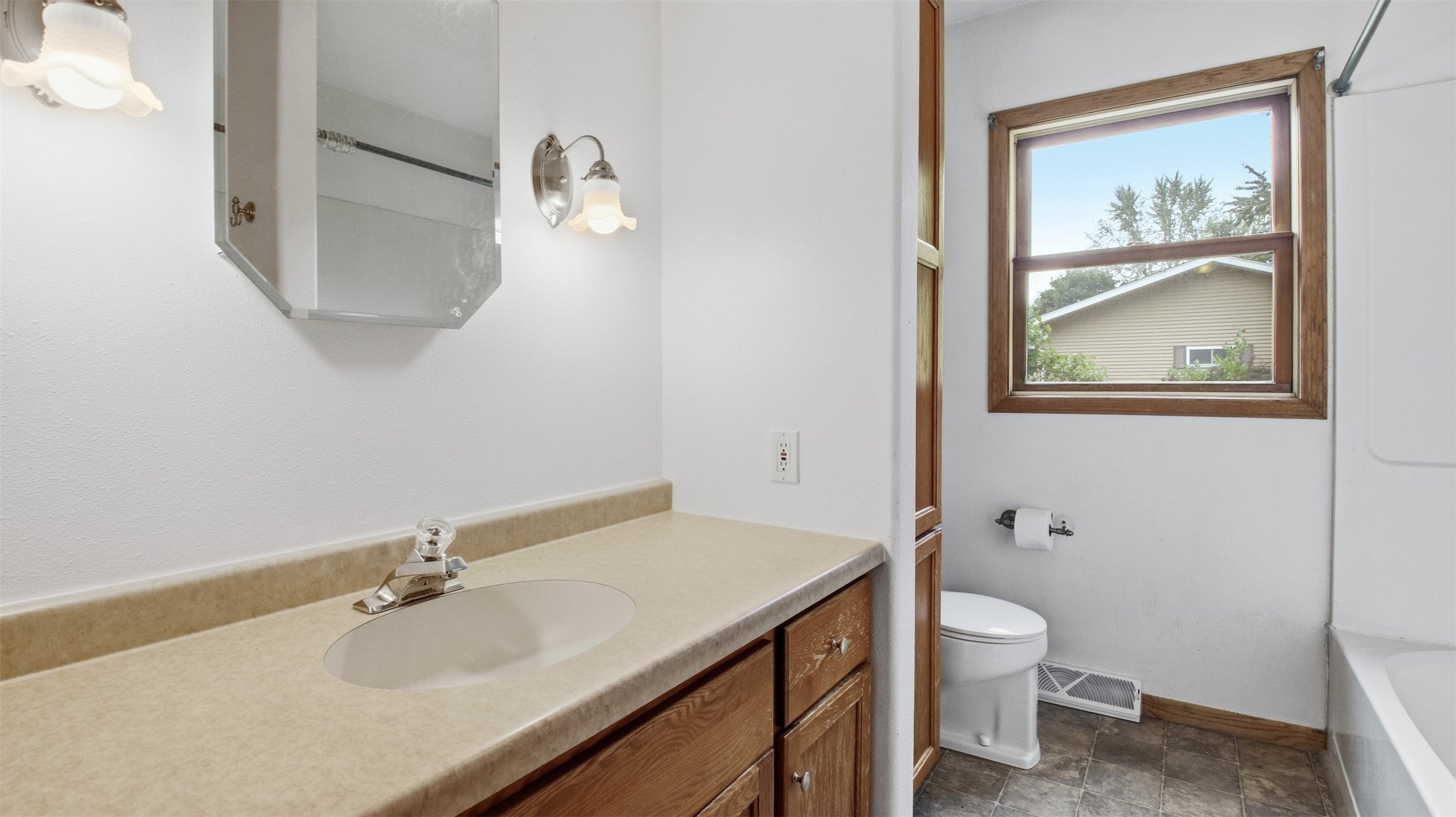 315 Diamond Street Ridgeland, WI 54763 - Photo 14 of 28 Gallery Image 14