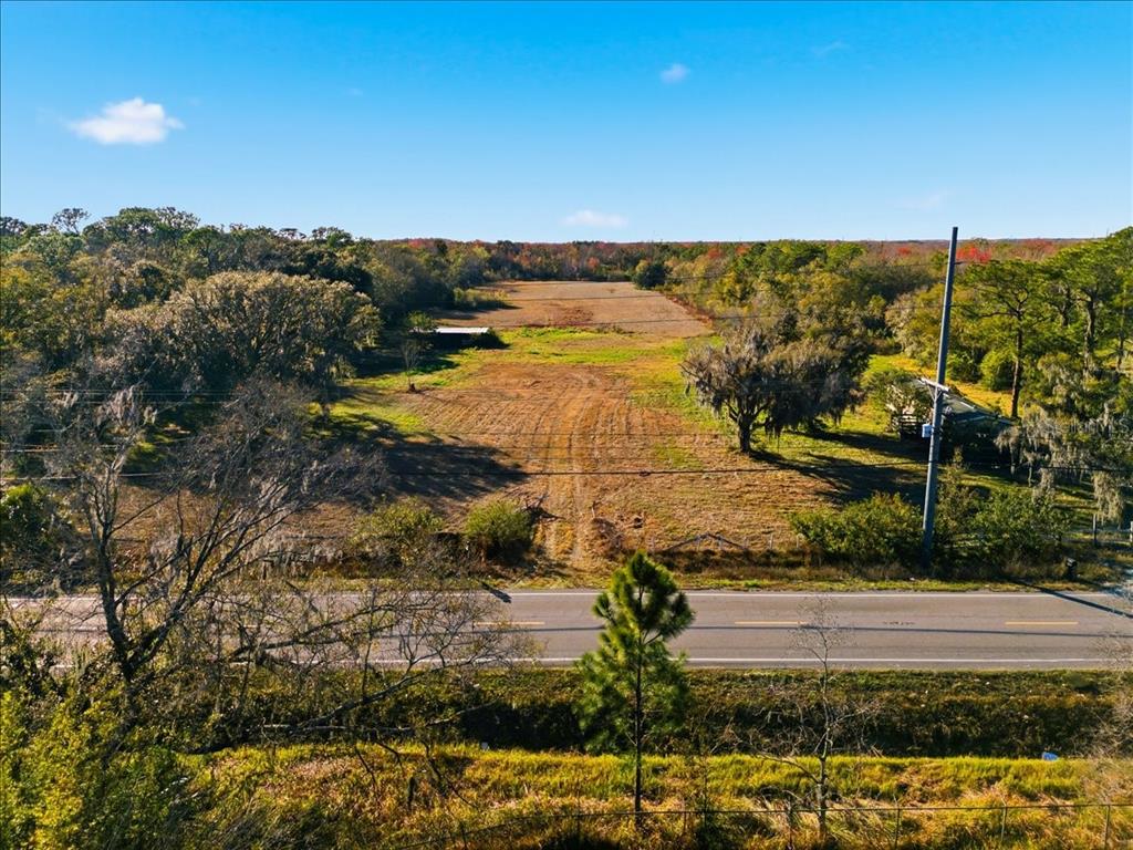 2016 Thornhill Road Auburndale, FL 33823 - Photo 5 of 15 a view of a city