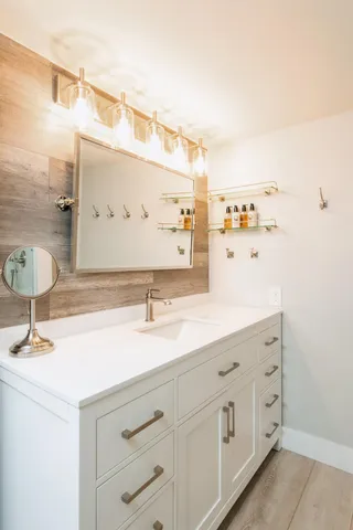 $4,000 | 3200 South Ocean Boulevard, Unit B104, Palm Beach, FL 33480