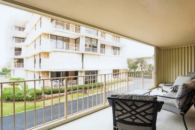 $4,000 | 3200 South Ocean Boulevard, Unit B104, Palm Beach, FL 33480