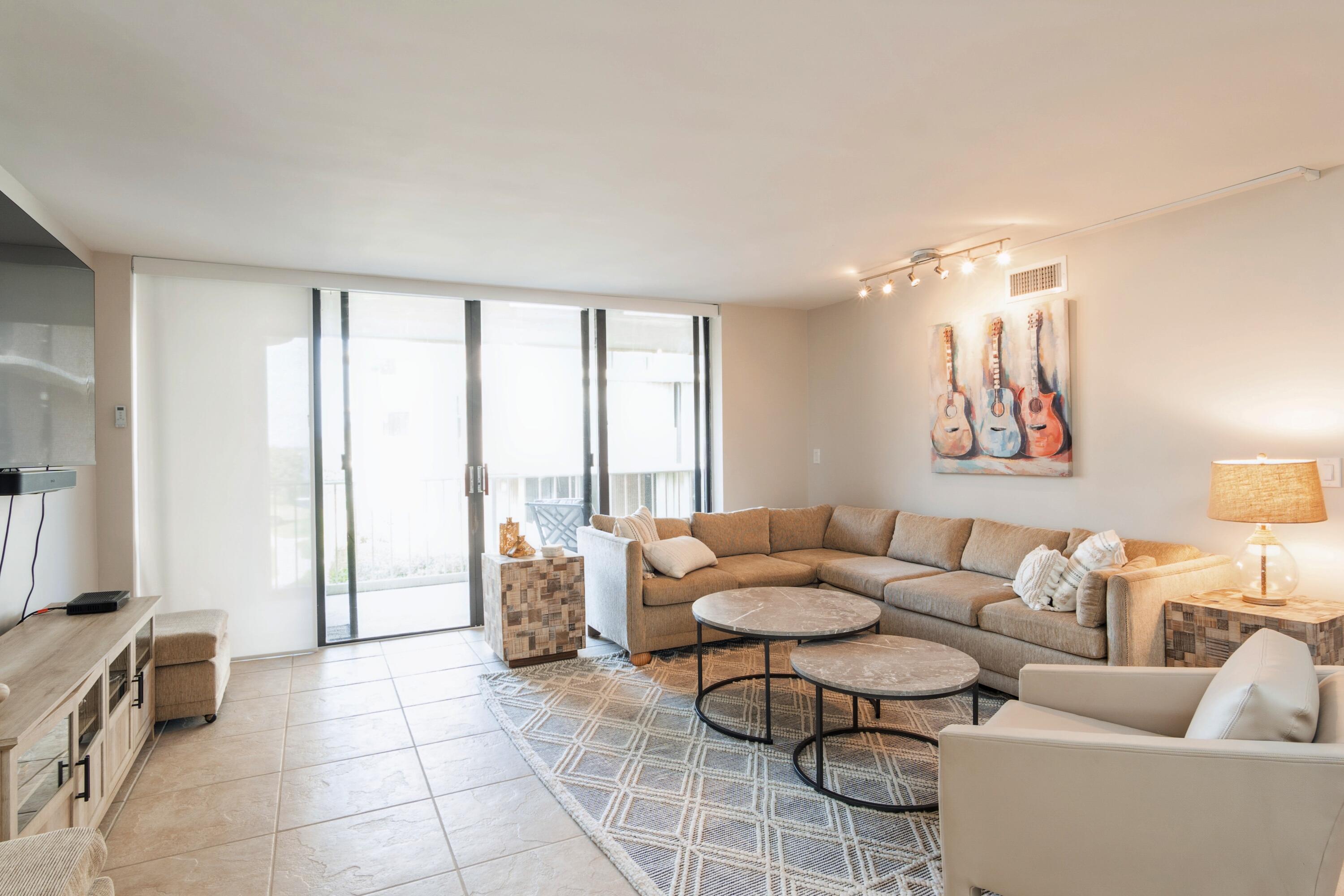 3200 South Ocean Boulevard, Unit B104 Palm Beach, FL 33480 - Photo 2 of 24 02_104B_1_LivingRoom_HiRes