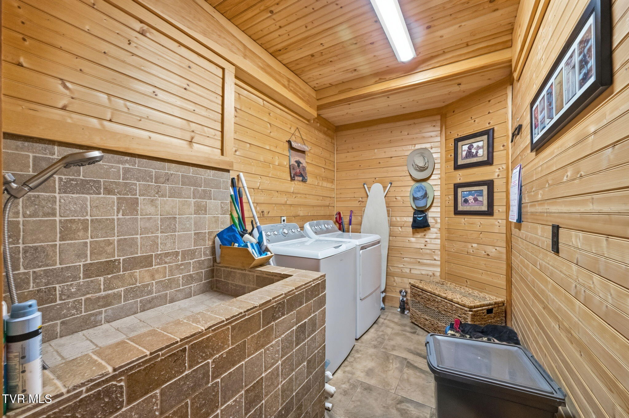 2835 Cross Mountain Road Shady Valley, TN 37688 - Photo 17 of 104 072