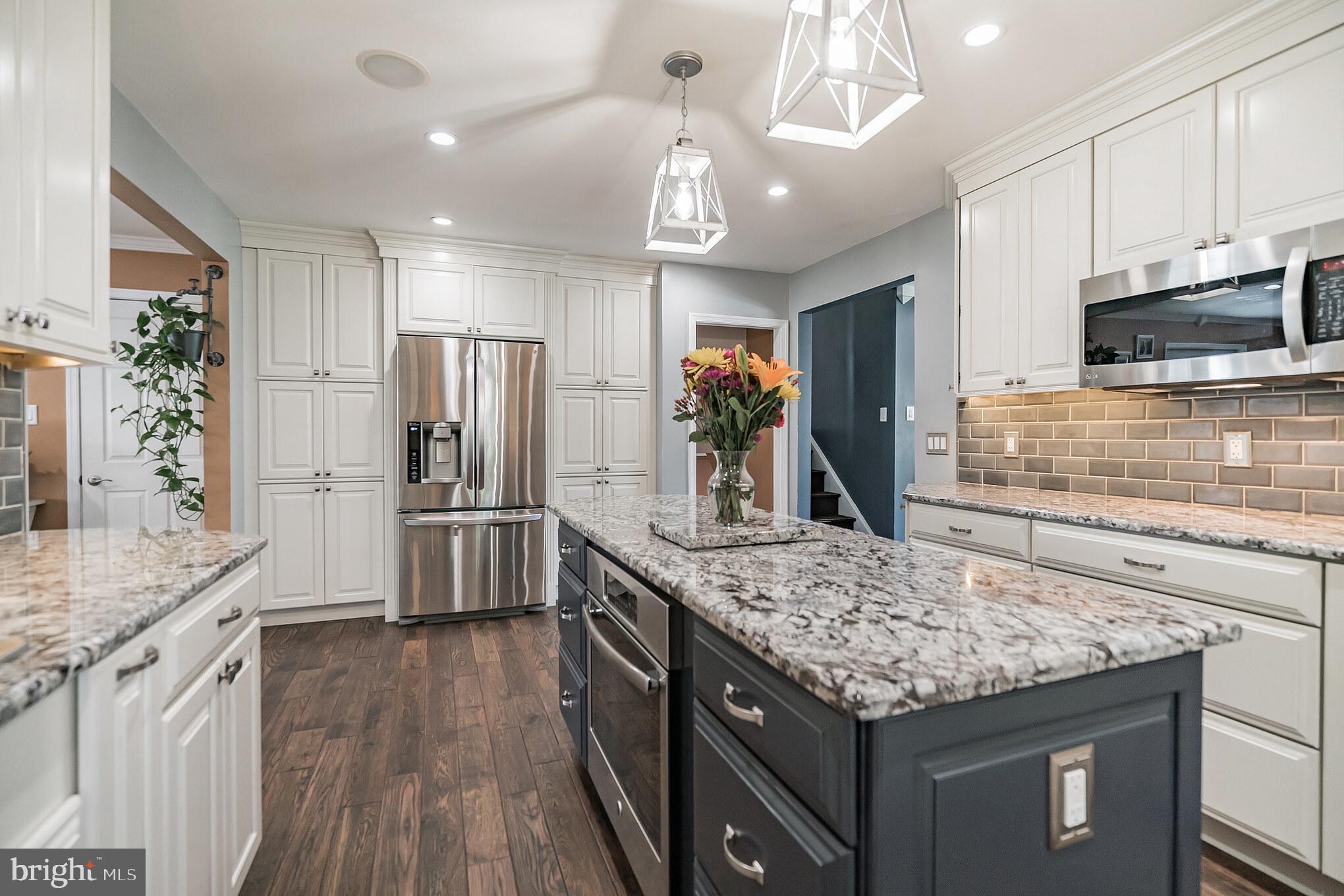 816 Garden Road Warminster, PA 18974 - Photo 13 of 31