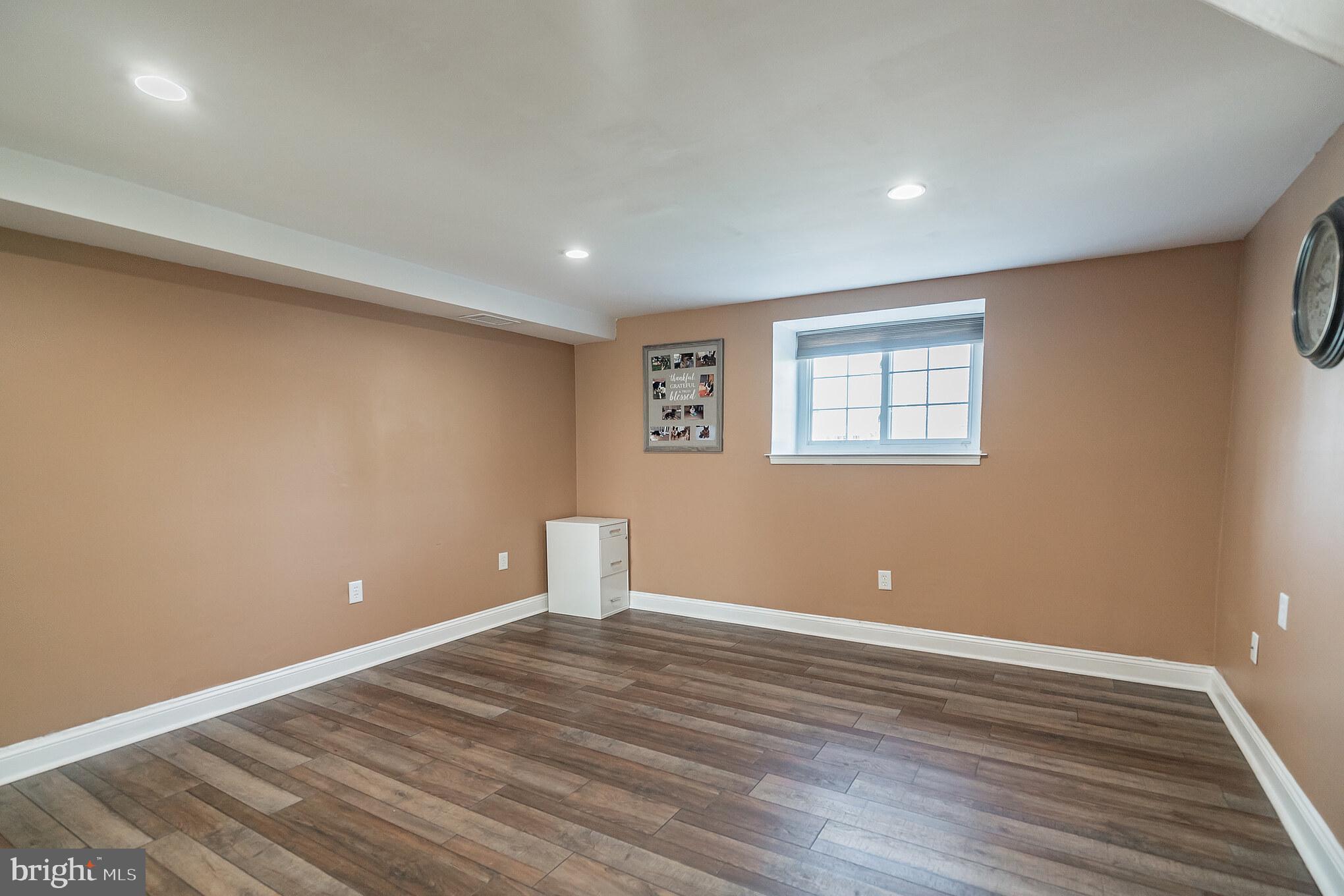 816 Garden Road Warminster, PA 18974 - Photo 20 of 31