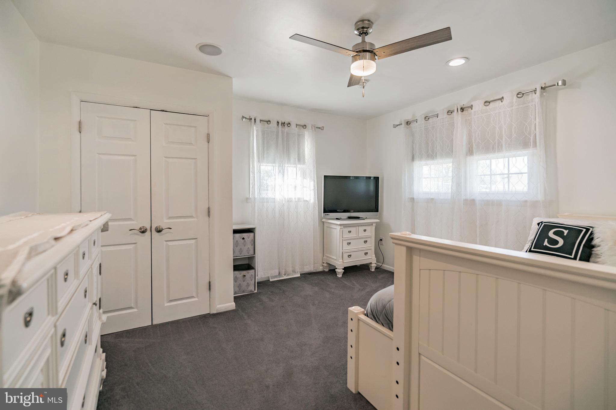 816 Garden Road Warminster, PA 18974 - Photo 25 of 31