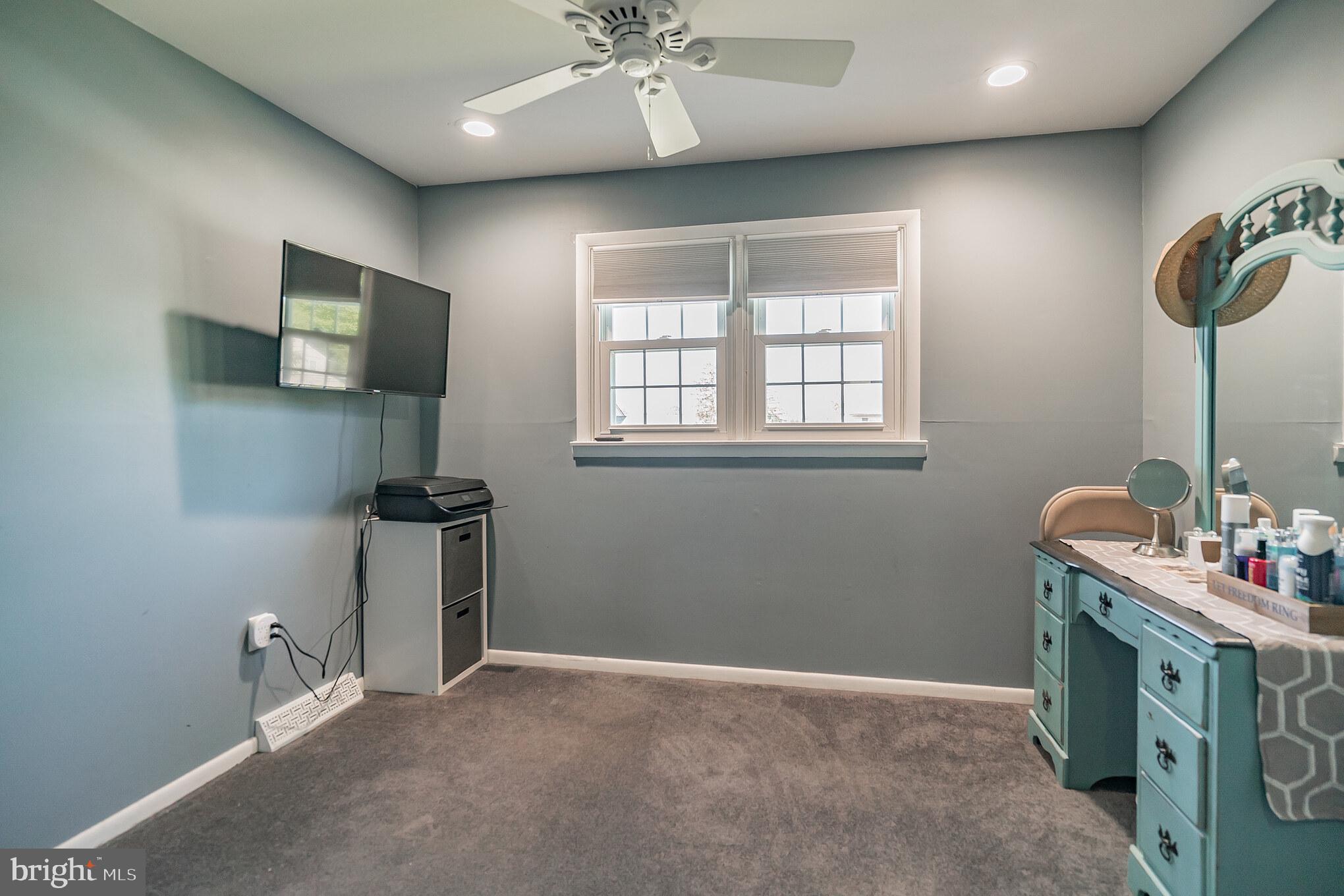 816 Garden Road Warminster, PA 18974 - Photo 26 of 31