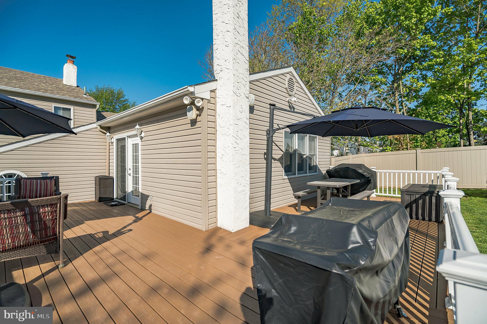 816 Garden Road Warminster, PA 18974 - Photo 8 of 31