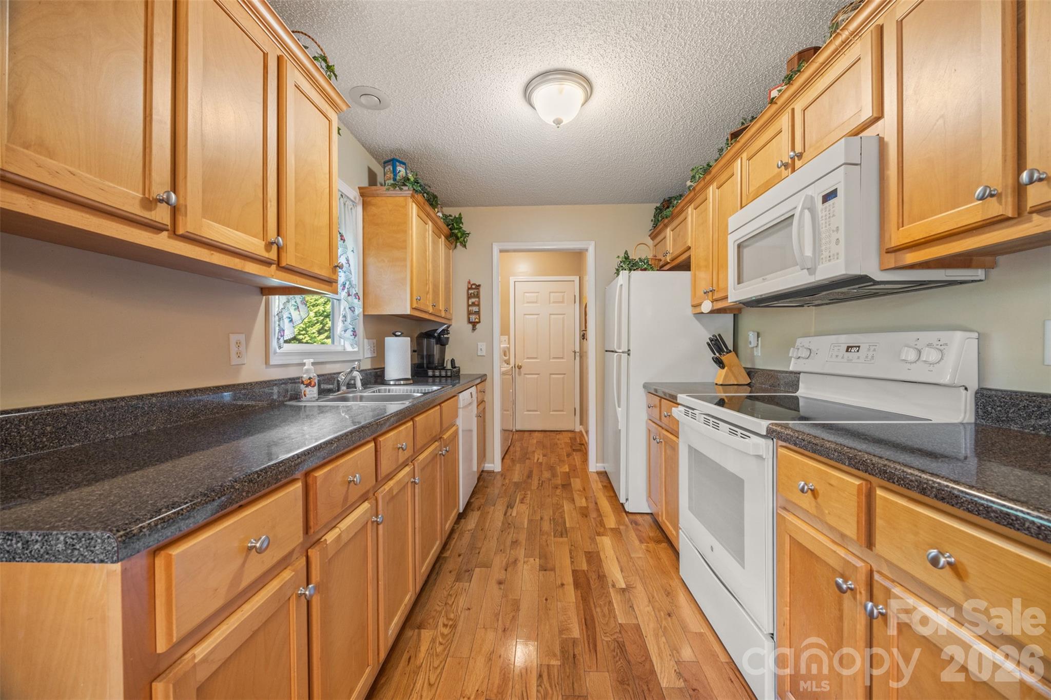 1254 Heritage Farm Road Hickory, NC 28601 - Photo 13 of 32