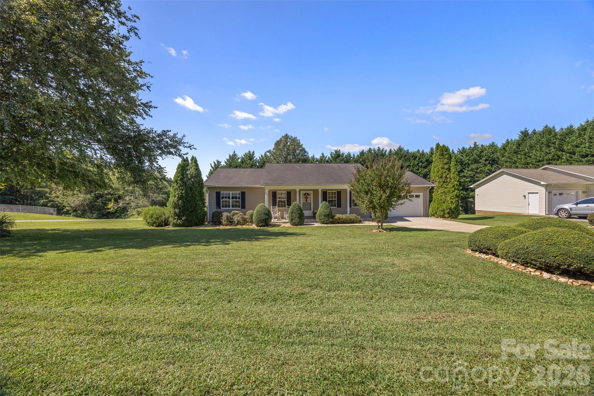 1254 Heritage Farm Road Hickory, NC 28601 - Photo 2 of 32