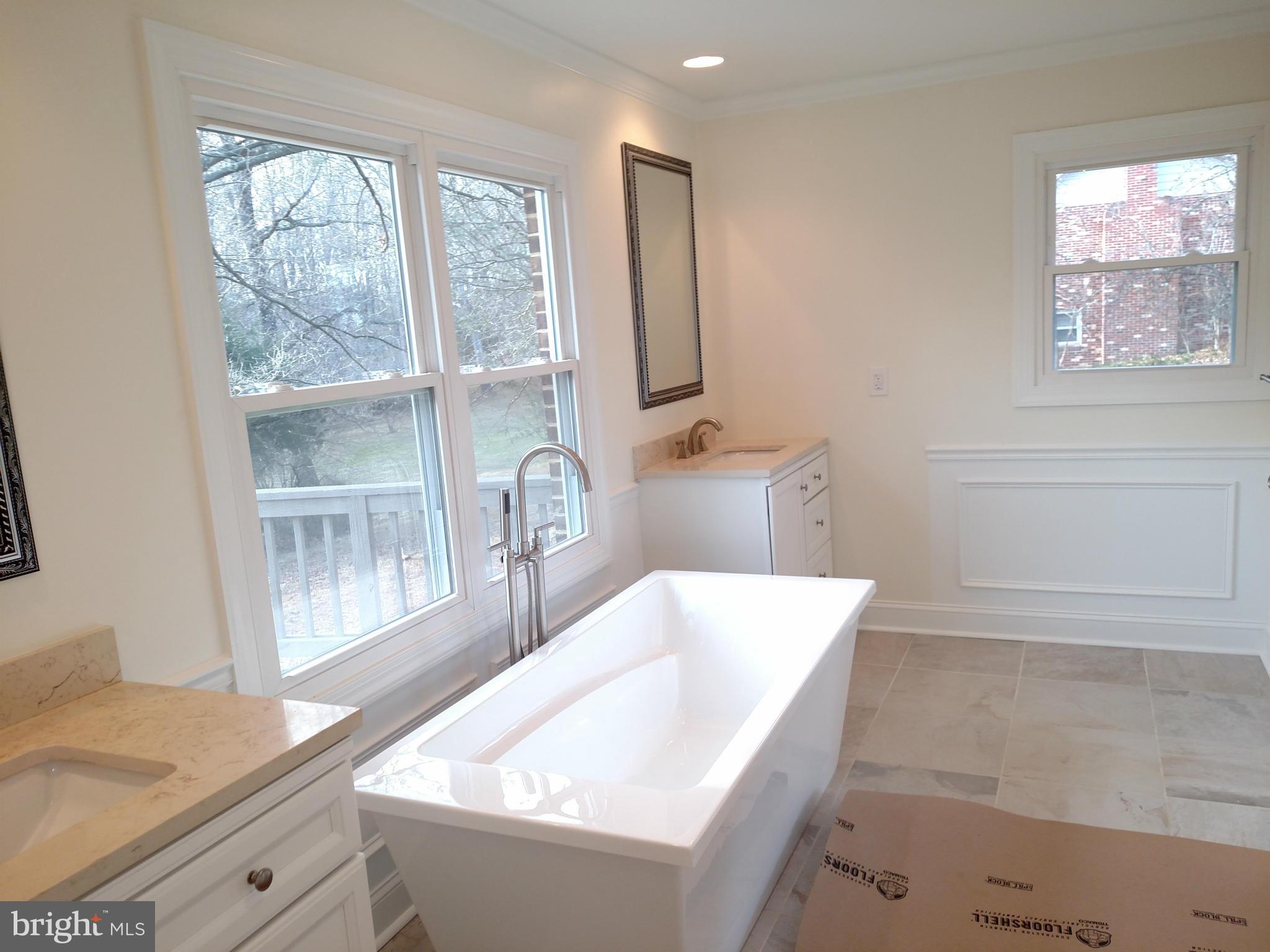 7482 Kennedy Road Nokesville, VA 20181 - Photo 11 of 22 Bath (Master)