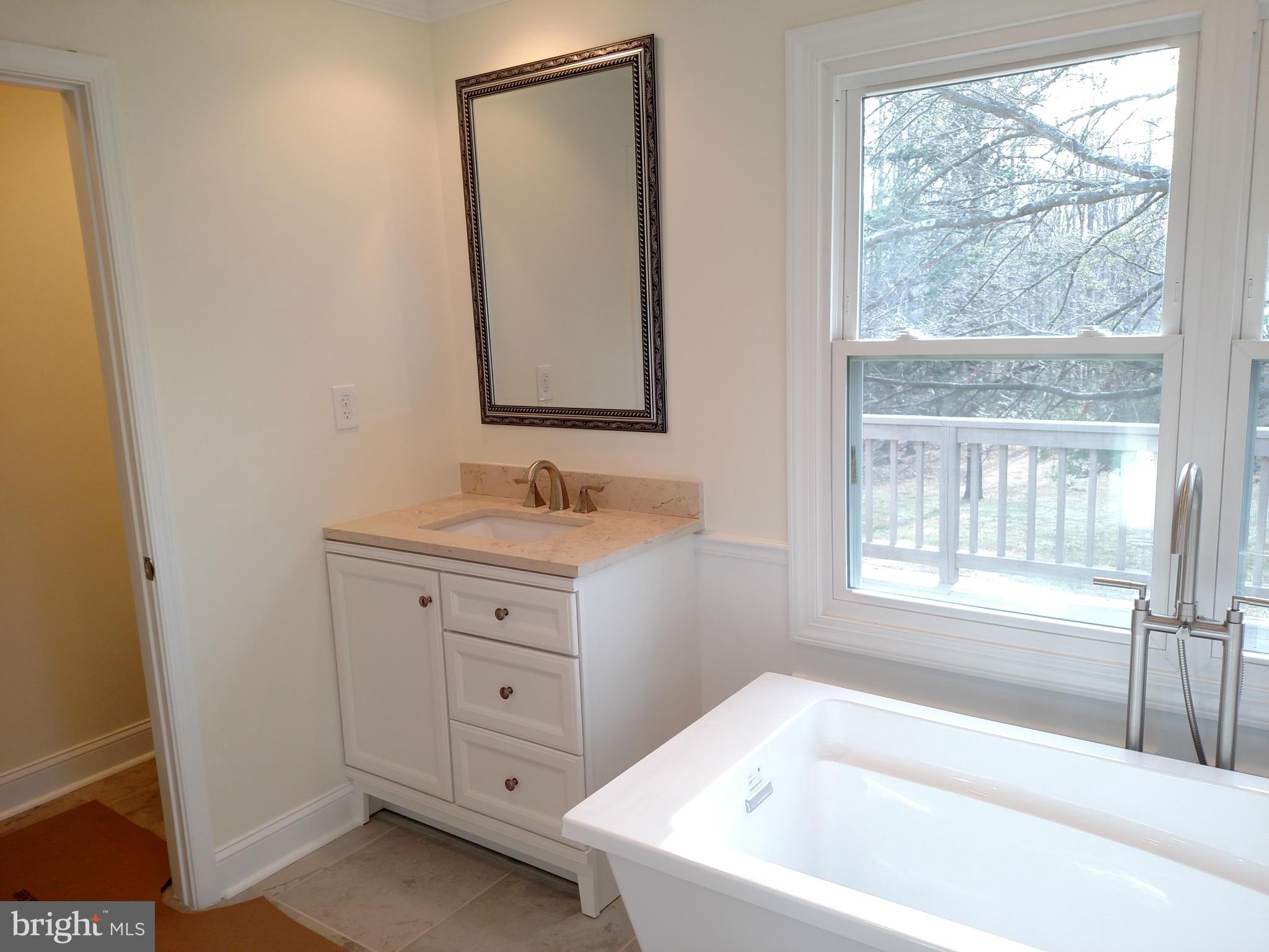 7482 Kennedy Road Nokesville, VA 20181 - Photo 12 of 22 Bath (Master)