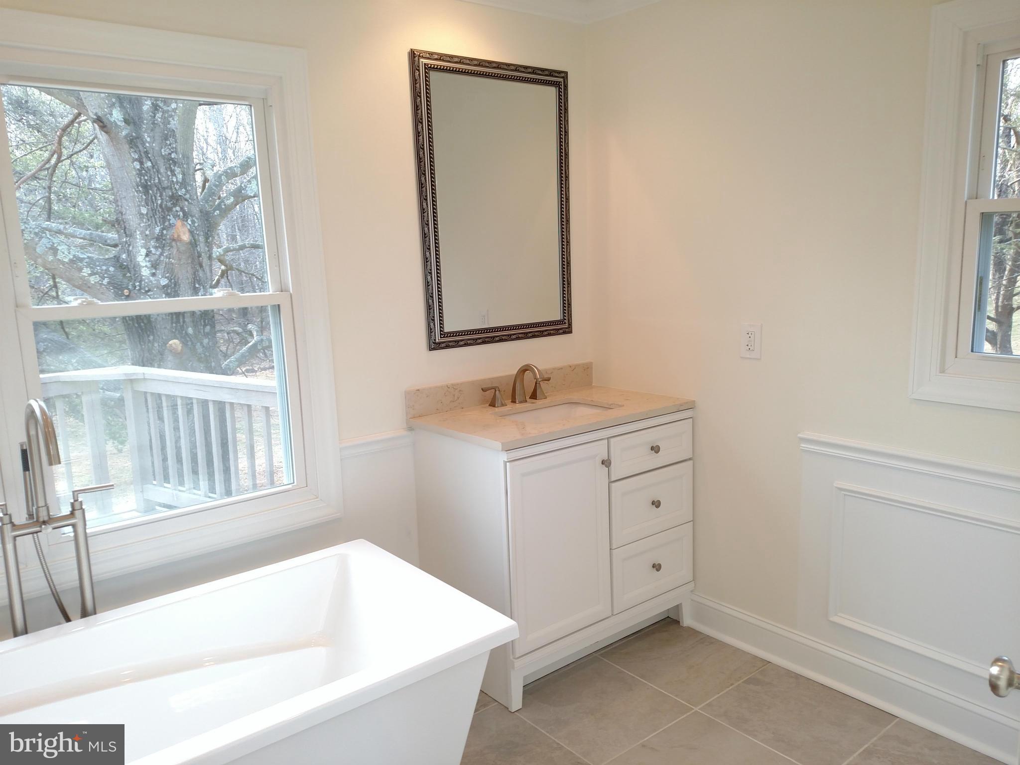 7482 Kennedy Road Nokesville, VA 20181 - Photo 14 of 22 Bath (Master)