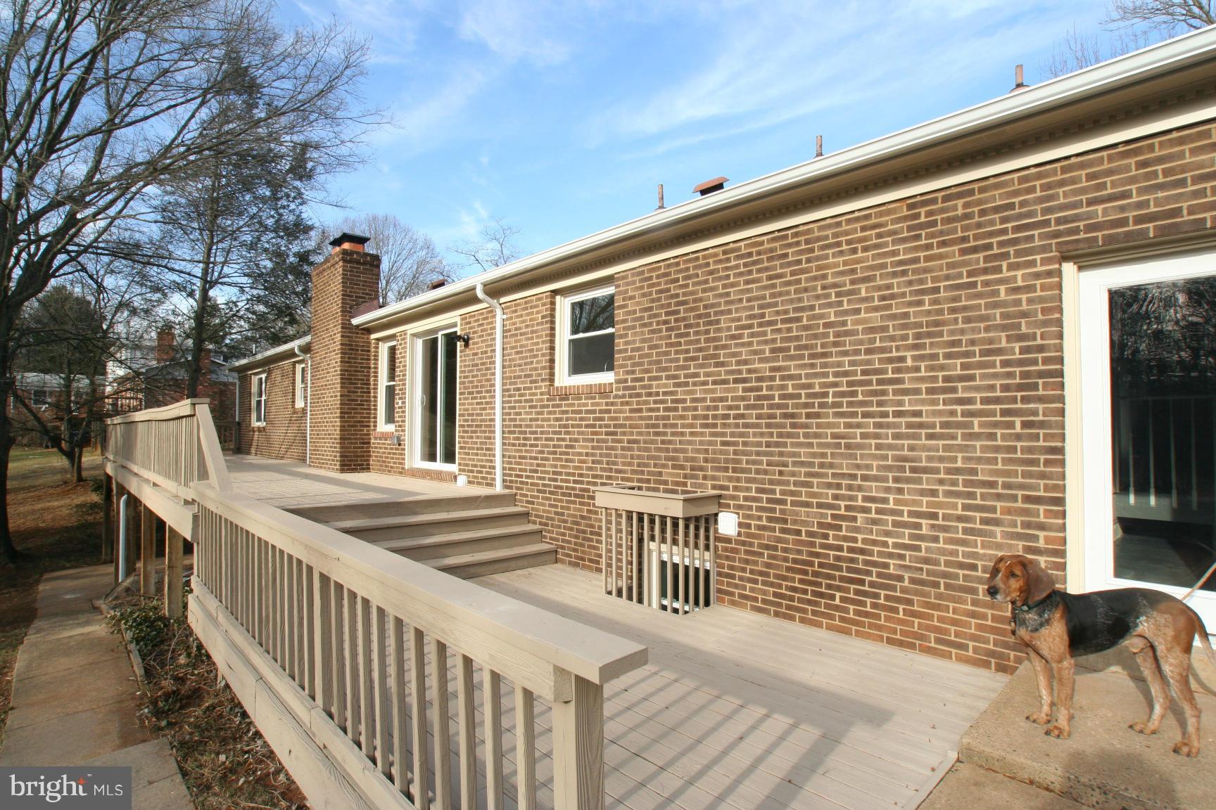 7482 Kennedy Road Nokesville, VA 20181 - Photo 20 of 22 Garage Deck Entrance