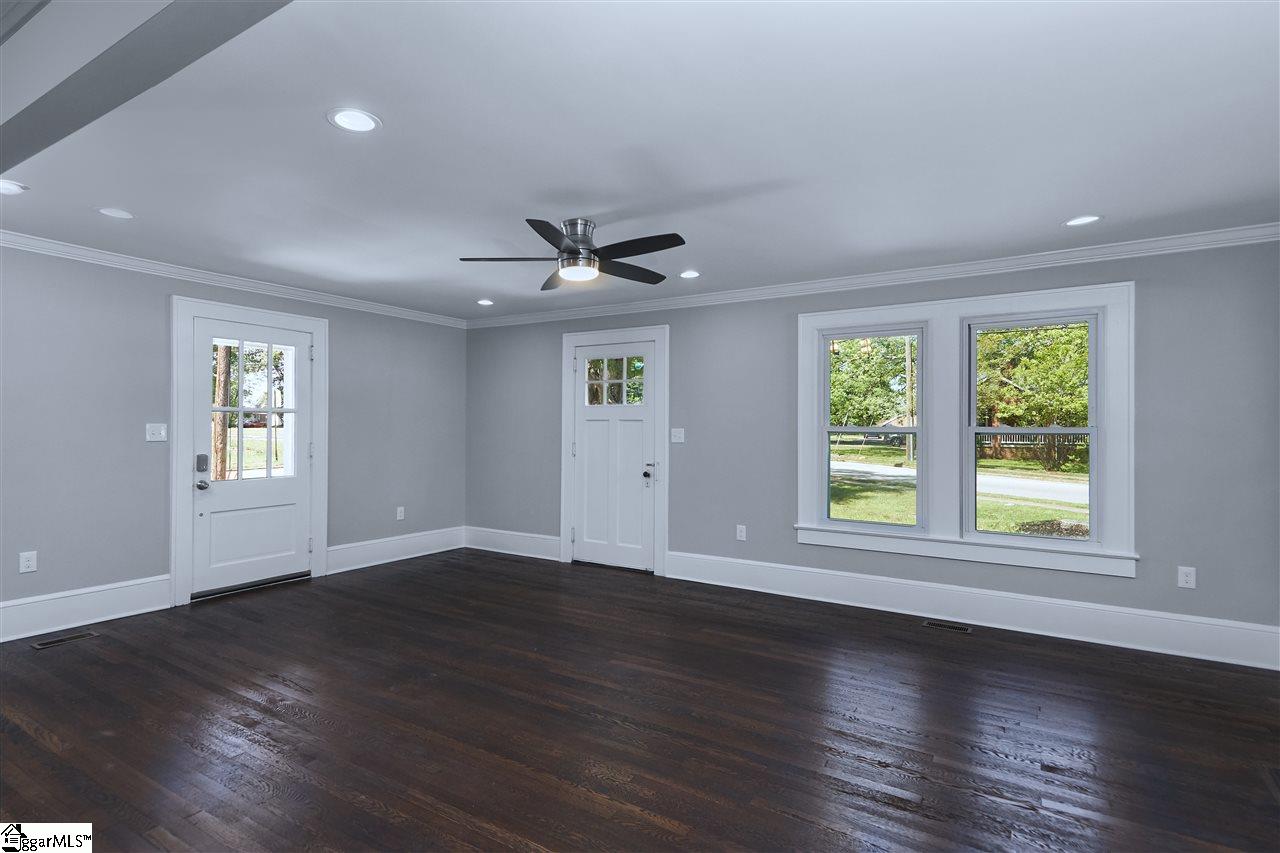 100 Arlington Road Greer, SC 29651 - Photo 10 of 31 Gallery Image 10