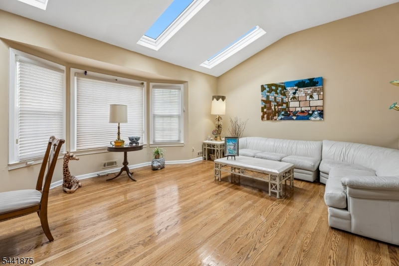8 Norwood Road Springfield, NJ 07081 - Photo 14 of 23